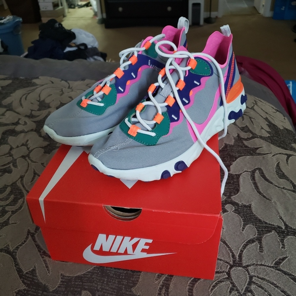 Womens Nike React Element 55